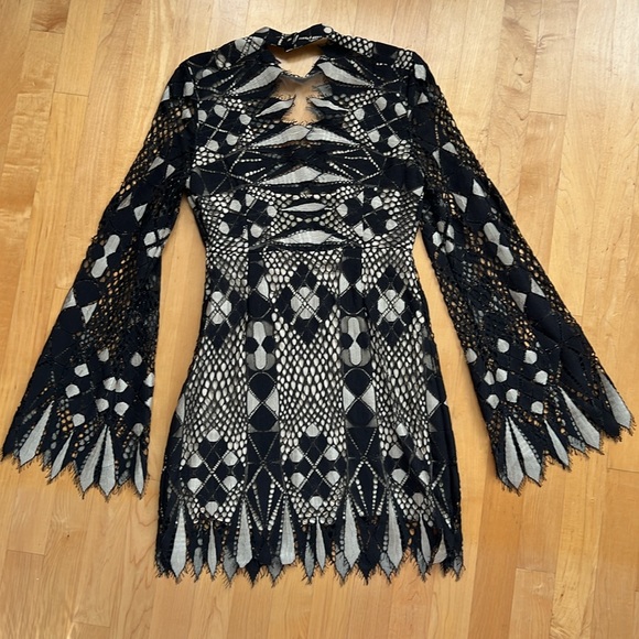 🐈‍⬛Deco Lace Mini Dress Black & Tan Patterned Lace—Free People/Urban Outfitters - Picture 6 of 17
